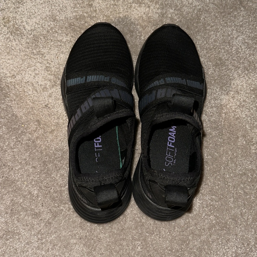Puma Slip On Black Athletic Shoes with Shimmering Logo - Picture 3 of 5